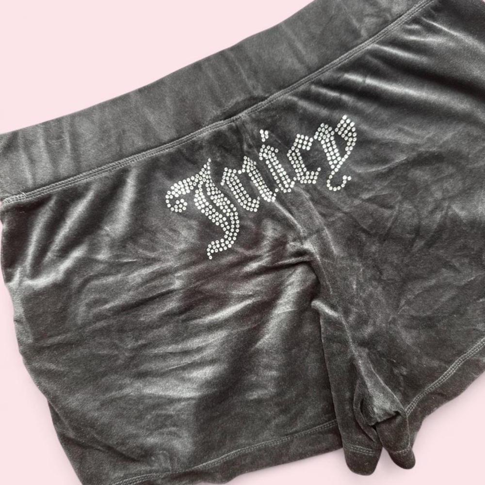 Juicy Couture black velour shorts rhinestone "Juicy" script back y2k early 2000s - Picture 2 of 5
